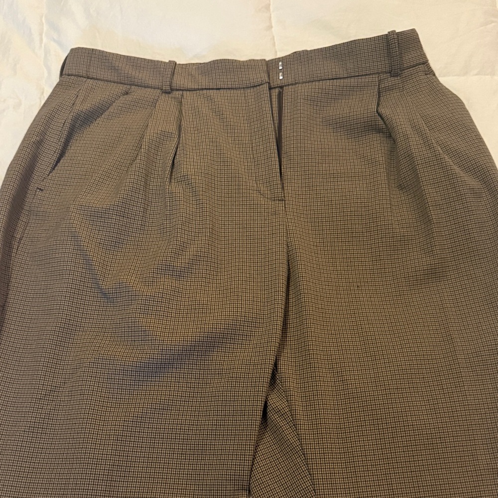 Abercrombie & Fitch Tan Checkered Trousers